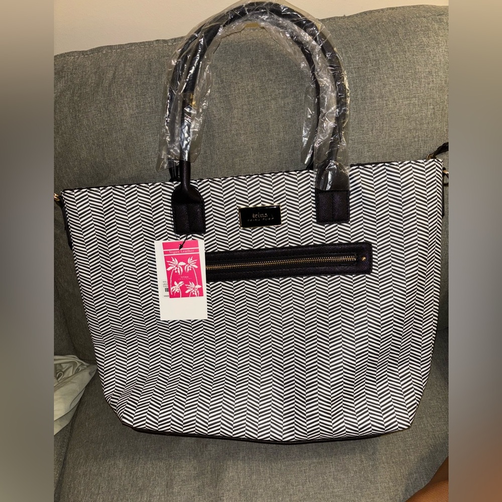NWT Trina Turk Navy and White Chevron Tote